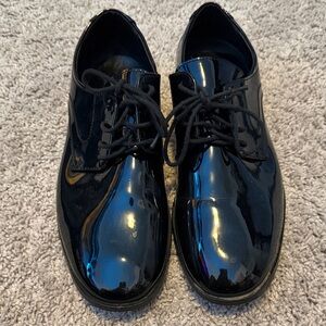 Sleek Black Patent Leather Men's Oxfords for tuxedos